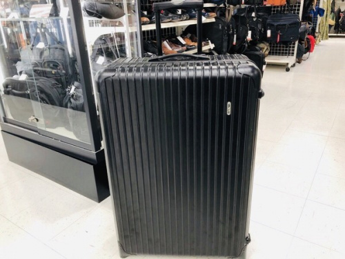ブランド・ラグジュアリーのRIMOWA