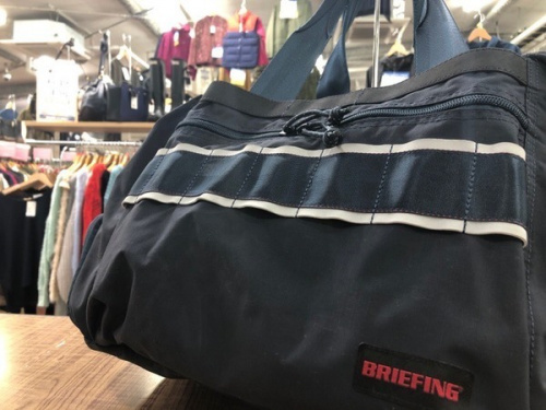 メンズファッションのBRIEFING