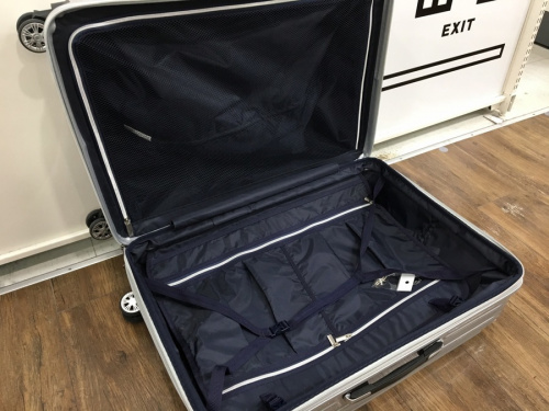 スーツケースの川崎　青葉　世田谷　鶴見　横浜　中古　スーツケース