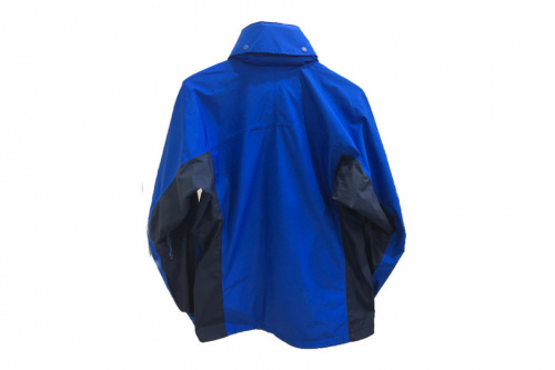 ジャケットのモンベル