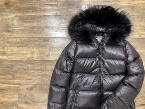 レディースファッションのダウンジャケット