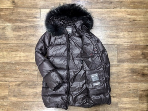 DIVETICA デュベティカの川崎　青葉　世田谷　鶴見　横浜　洋服　中古　買取