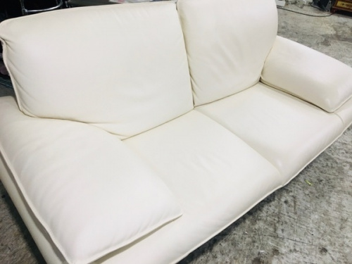 家具のソファ