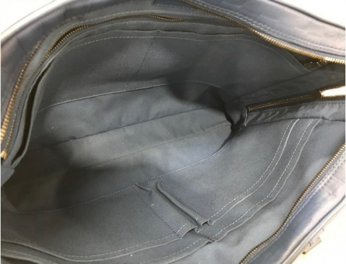 バッグのLOUIS VUITTON