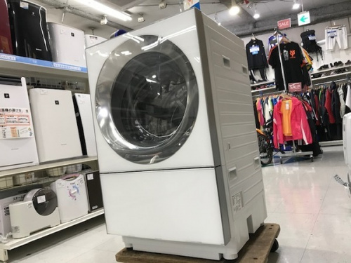 生活家電の洗濯乾燥機