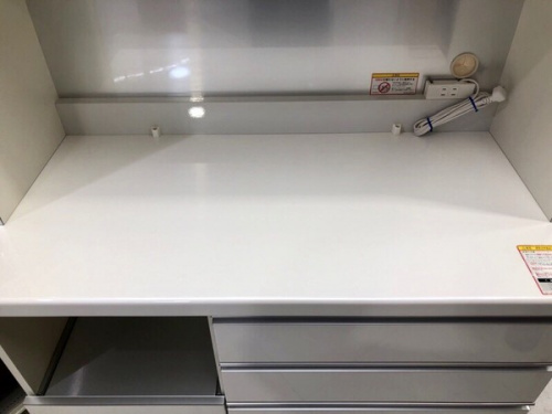 カップボードの川崎 青葉 世田谷 鶴見 横浜 洋服 中古 買取 Pamouna