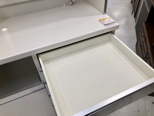 川崎 青葉 世田谷 鶴見 横浜 洋服 中古 買取 Pamounaの横浜川崎中古家具情報