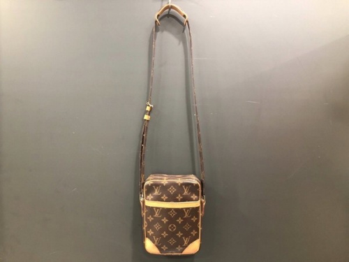 バッグのLOUIS VUITTON