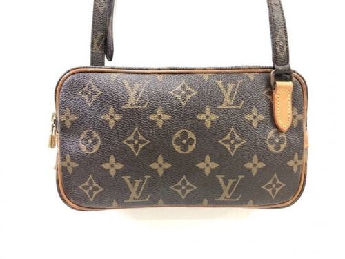 バッグのLOUIS VUITTON
