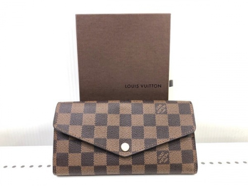 バッグのLOUIS VUITTON