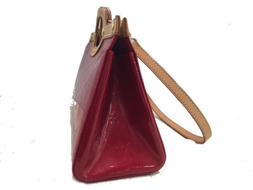 バッグのLOUIS VUITTON