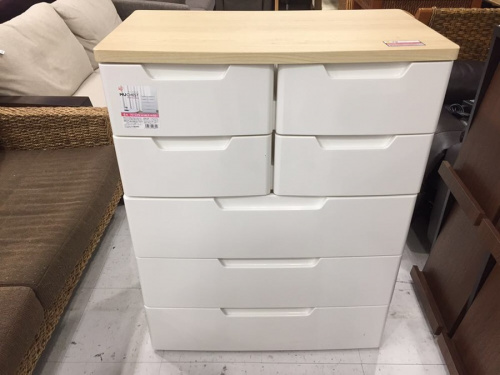 収納家具のチェスト