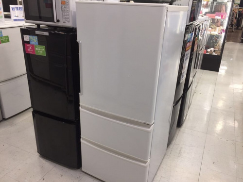 キッチン家電の冷蔵庫