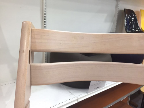 スタッキングチェアーのSTOKKE