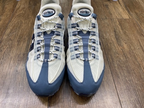 スニーカーのNIKE　ナイキ