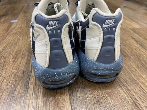 NIKE　ナイキのAIR MAX95