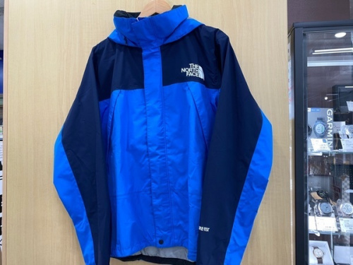 ジャケットのTHE NORTH FACE