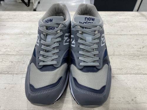 スニーカーのNEW BALANCE