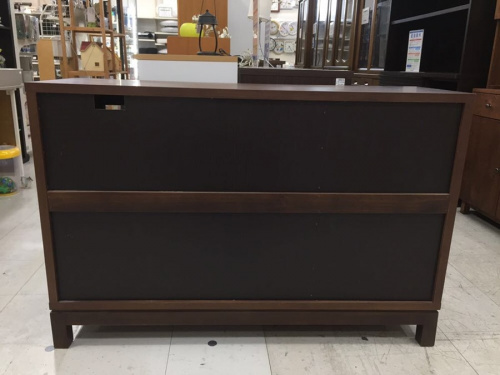 万能収納のサイドボード