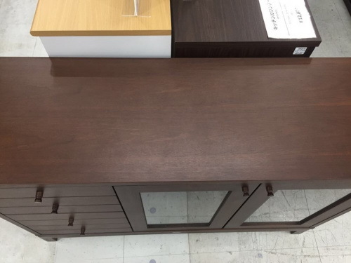 サイドボードのOliver