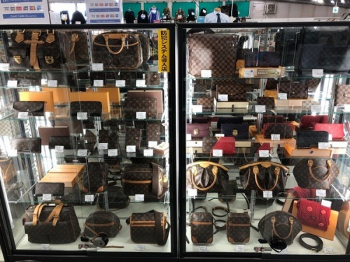 ブランド・ラグジュアリーのLOUIS VUITTON