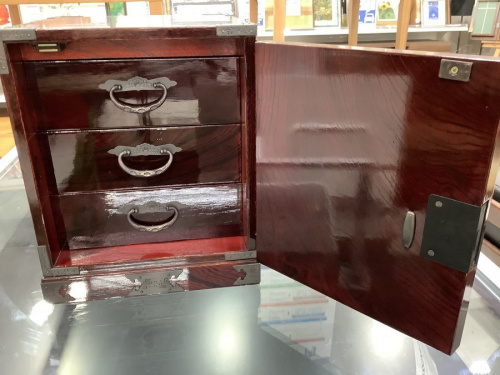 1枚扉の横浜川崎中古家具情報