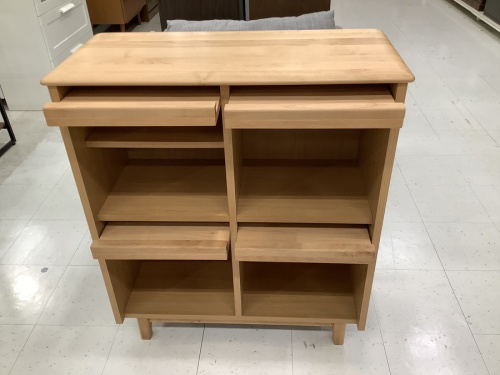 収納用品のシェルフ