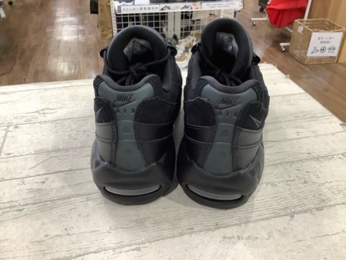 NIKEのAIR MAX95