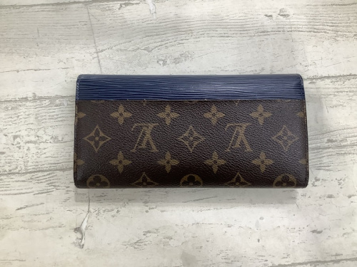 スニーカーのNIKE