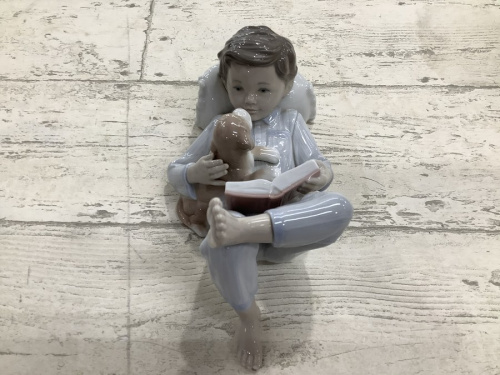 インテリア小物のフィギュリン