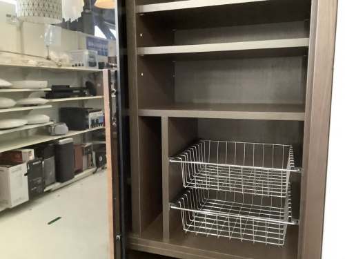 カップボードの横浜川崎中古家具情報