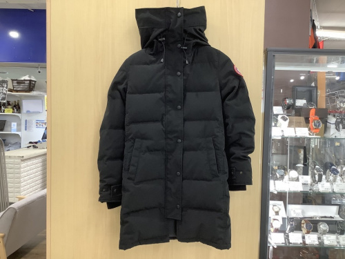アウターのカナダグース