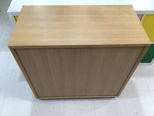 収納家具のキャビネット