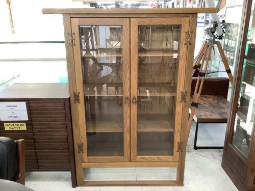 コレクションボードの楢無垢材コレクションボード