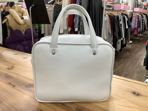 BALENCIAGAのバレンシアガ