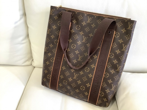 ブランド・ラグジュアリーのLOUIS VUITTON