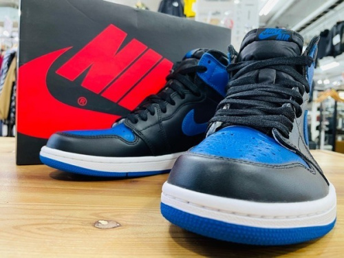 メンズファッションのスニーカー