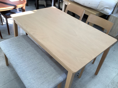 家具のダイニングセット