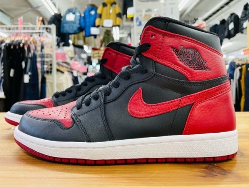 スニーカーのNIKE