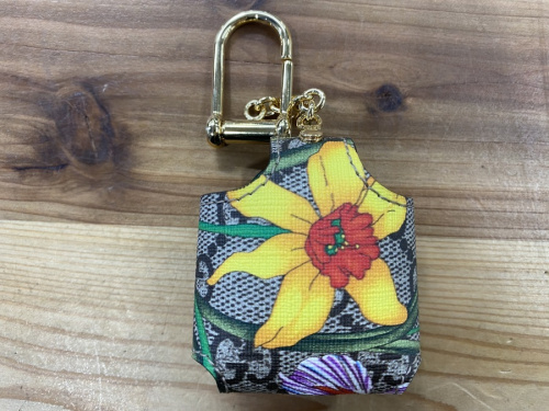 AirPodsケースのGUCCI