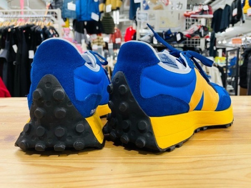 NEW BALANCEのニューバランス