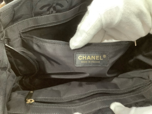 トートバッグのCHANEL