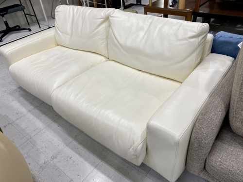 家具のソファ