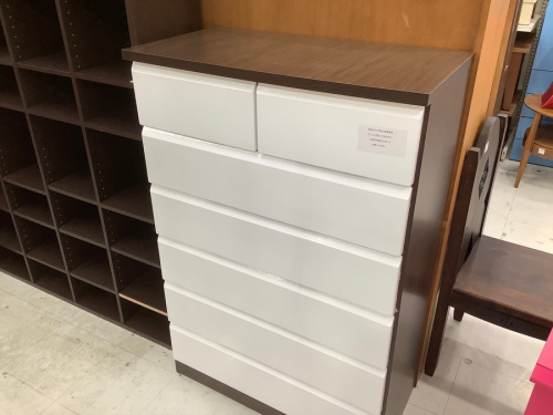 収納家具のチェスト