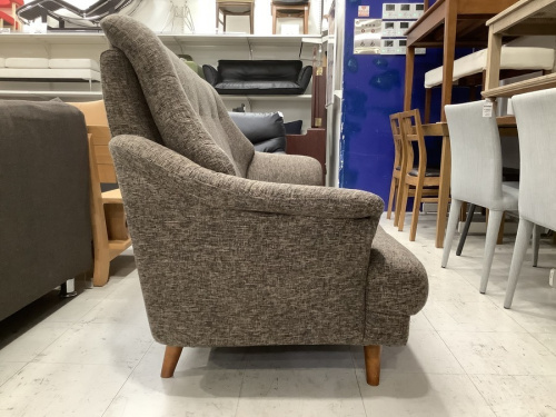 3人掛けソファーの生活家具