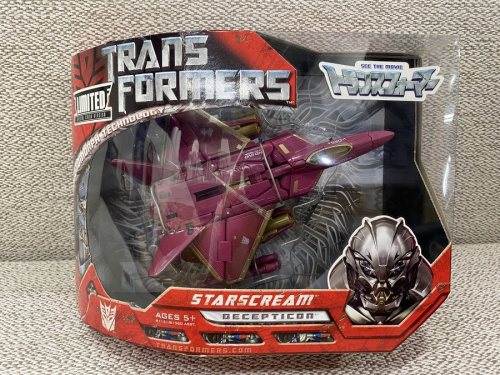 TAKARA TOMYのトランスフォーマー フィギュア