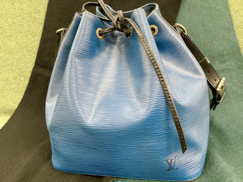 ブランド・ラグジュアリーのLOUIS VUITTON