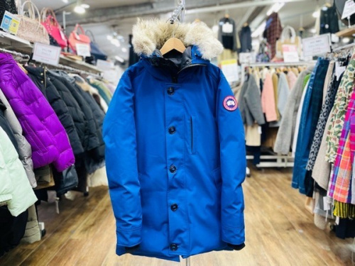 レディースファッションのCANADA GOOSE