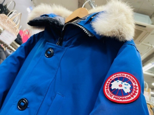 カナダグースの横浜川崎中古洋服情報