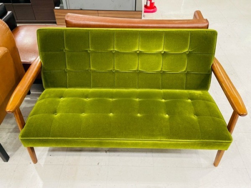 いちおし特選家具のカリモク60